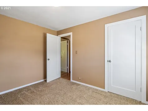 47572 Teller Road Oakridge OR 97463