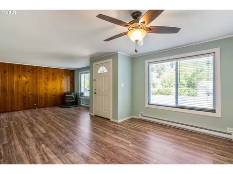 47572 Teller Road Oakridge OR 97463