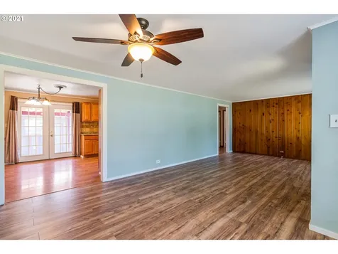 47572 Teller Road Oakridge OR 97463