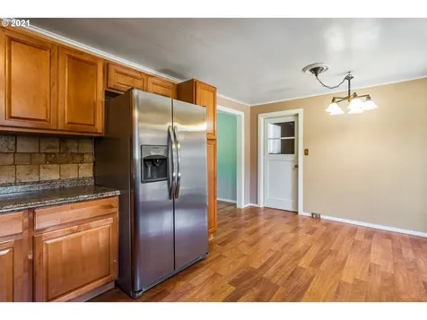 47572 Teller Road Oakridge OR 97463
