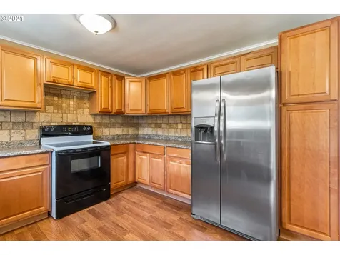 47572 Teller Road Oakridge OR 97463