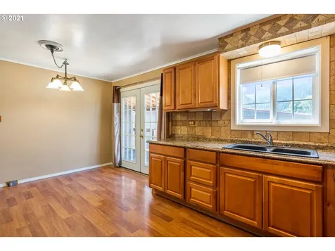 47572 Teller Road Oakridge OR 97463
