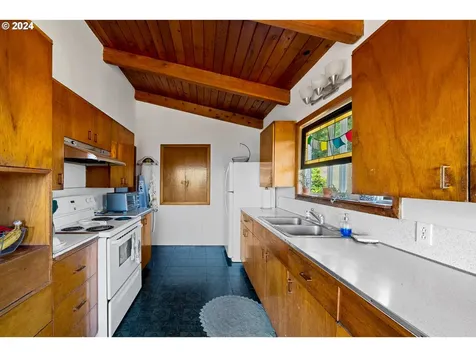 35990 13th Street Nehalem OR 97131