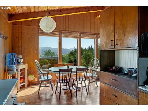 35990 13th Street Nehalem OR 97131