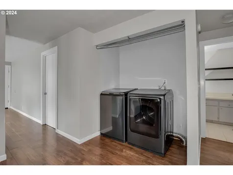 1925 NE Darby Street Hillsboro OR 97124