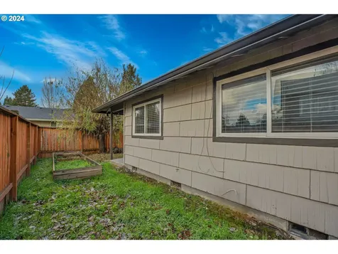 1925 NE Darby Street Hillsboro OR 97124