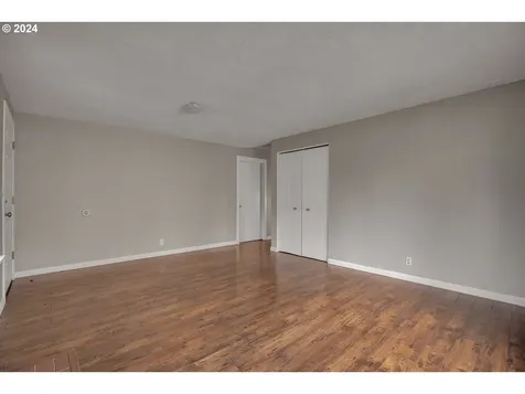 1925 NE Darby Street Hillsboro OR 97124