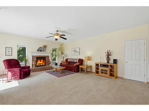 675 NE 21st Avenue Canby OR 97013