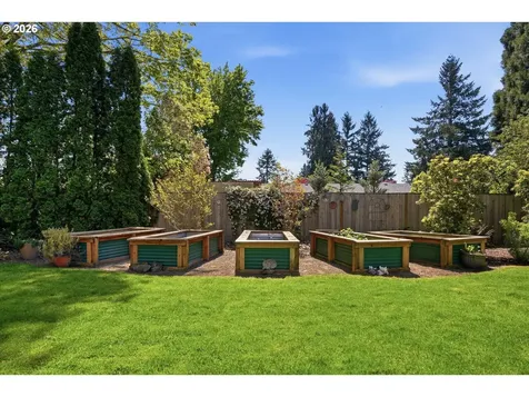 675 NE 21st Avenue Canby OR 97013