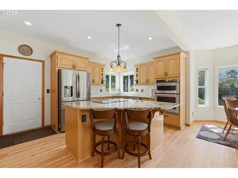 675 NE 21st Avenue Canby OR 97013