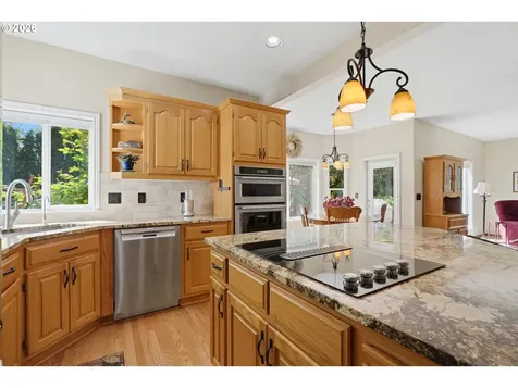 675 NE 21st Avenue Canby OR 97013