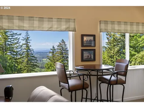 19100 NE Finnigan Hill Road Newberg OR 97132