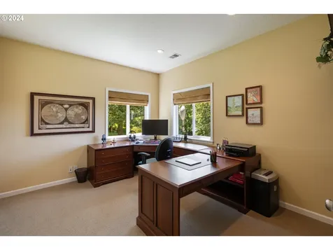 19100 NE Finnigan Hill Road Newberg OR 97132