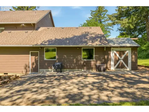 19100 NE Finnigan Hill Road Newberg OR 97132