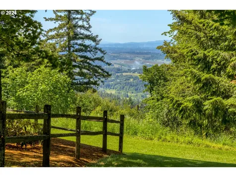 19100 NE Finnigan Hill Road Newberg OR 97132