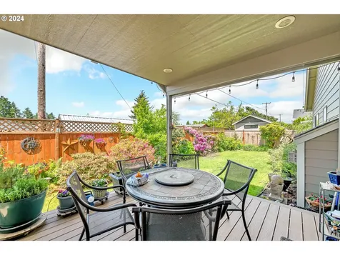 1130 S 40th Court Springfield OR 97478