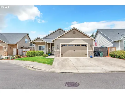 1130 S 40th Court Springfield OR 97478
