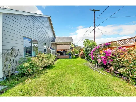 1130 S 40th Court Springfield OR 97478