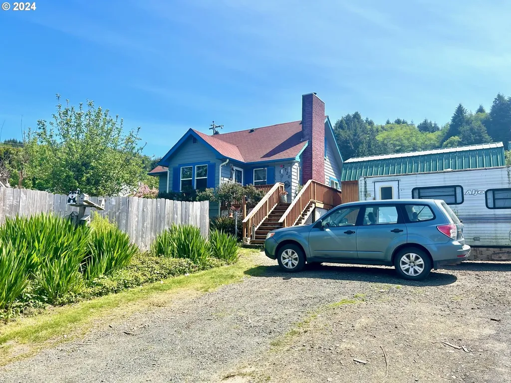 2720 Bowman Road Reedsport OR 97467