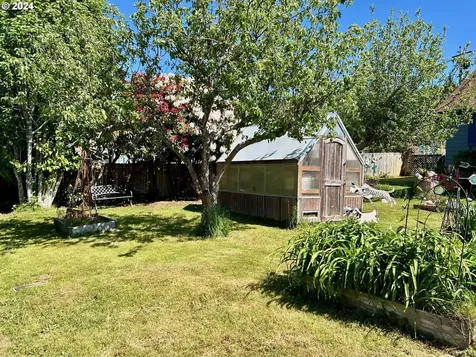 2720 Bowman Road Reedsport OR 97467