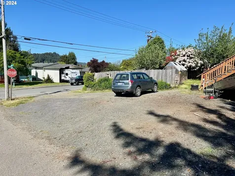 2720 Bowman Road Reedsport OR 97467