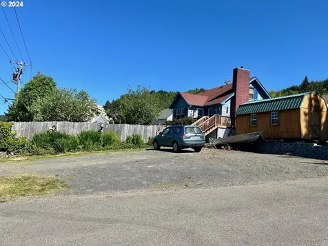 2720 Bowman Road Reedsport OR 97467