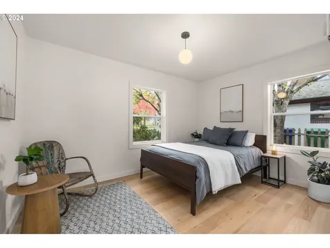 6309 SE Tibbetts Street Portland OR 97206
