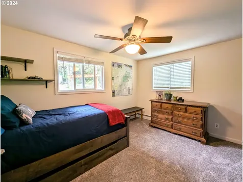 484 Hawthorne Drive La Grande OR 97850