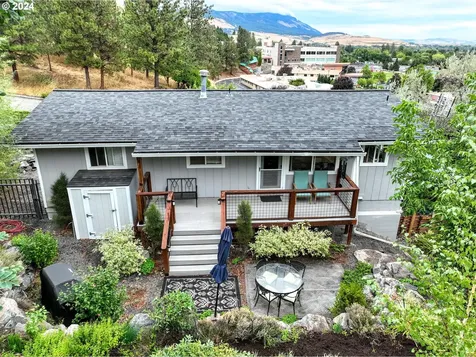 484 Hawthorne Drive La Grande OR 97850