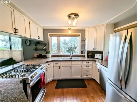 484 Hawthorne Drive La Grande OR 97850