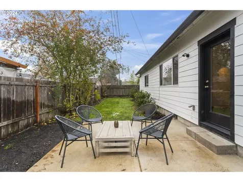 2421 Benson Lane Eugene OR 97408