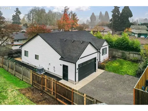 2421 Benson Lane Eugene OR 97408