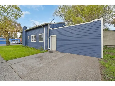 900 N 7th Avenue Kelso WA 98626
