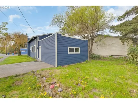 900 N 7th Avenue Kelso WA 98626