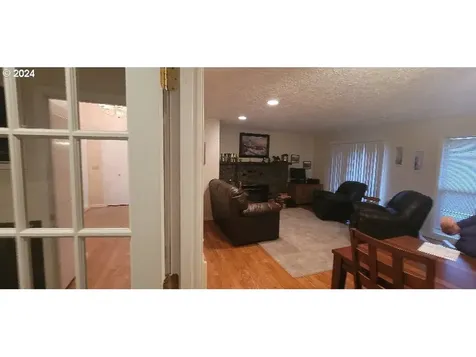 1018 SE Grace Avenue Battle Ground WA 98604