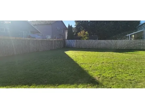 1018 SE Grace Avenue Battle Ground WA 98604