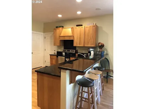 1641 5th Street Hood River OR 97031