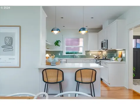 4075 N Commercial Avenue Portland OR 97227