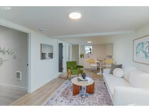 4075 N Commercial Avenue Portland OR 97227