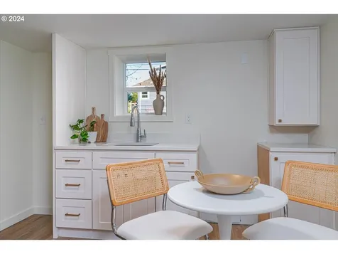 4075 N Commercial Avenue Portland OR 97227