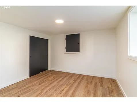 4075 N Commercial Avenue Portland OR 97227