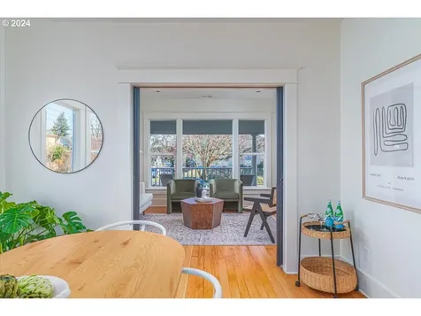 4075 N Commercial Avenue Portland OR 97227