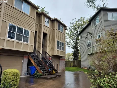 4922 SW 1st Avenue Portland OR 97239