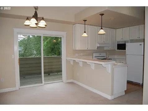 4922 SW 1st Avenue Portland OR 97239