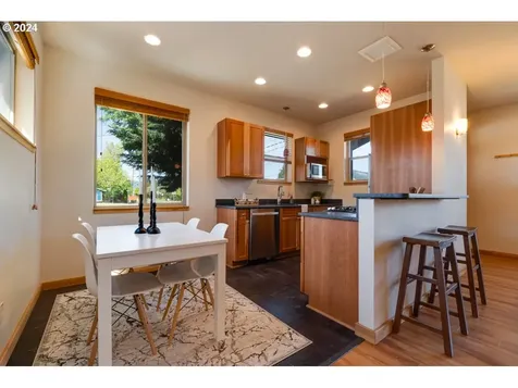 905 Zanna Lane Hood River OR 97031