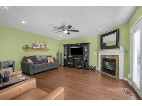 2511 Nw 116th Street Vancouver WA 98685