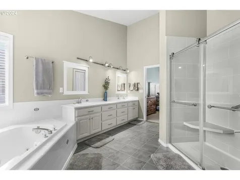 2511 Nw 116th Street Vancouver WA 98685