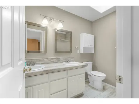 2511 Nw 116th Street Vancouver WA 98685
