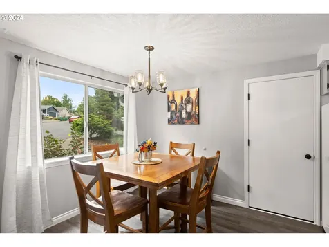 7376 Sw Linette Way Beaverton OR 97007