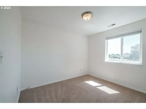 817 Griffin Drive Monmouth OR 97361